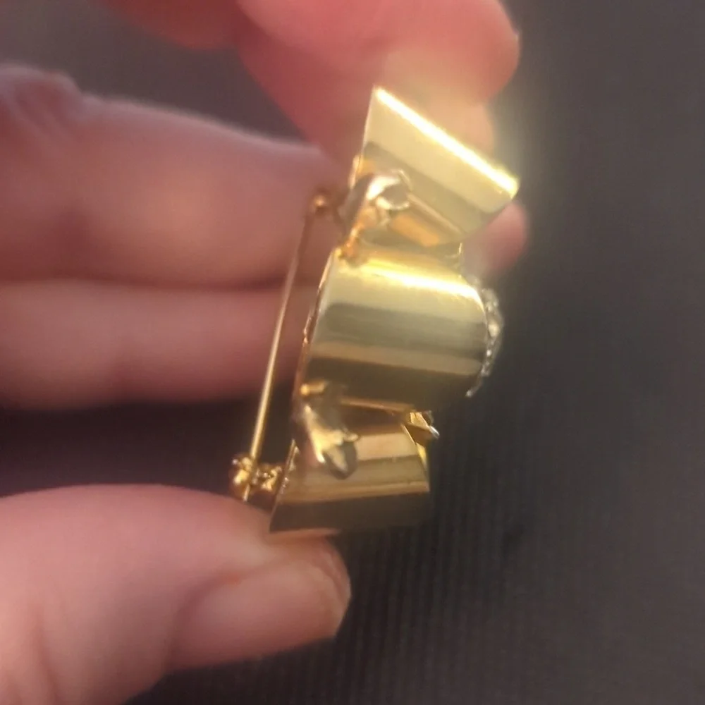 Vintage Mid century Kramer Brooch